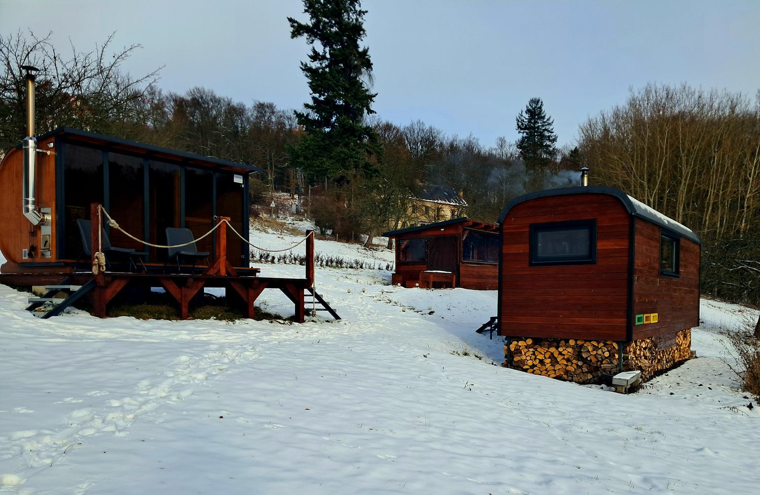 Císařský medový glamping zima Císařský medový glamping