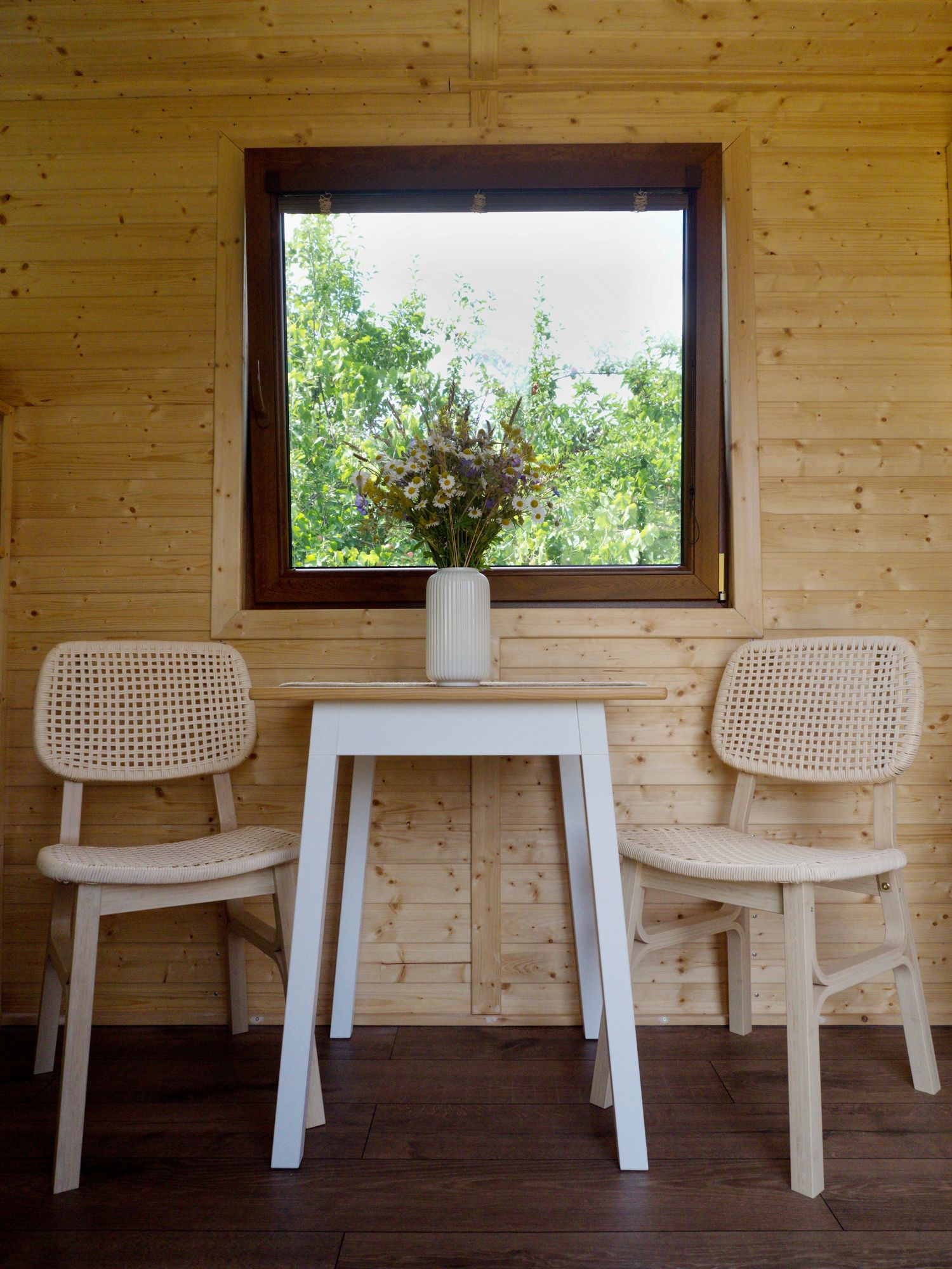 Glamping Tři oříšky posezení uvnitř