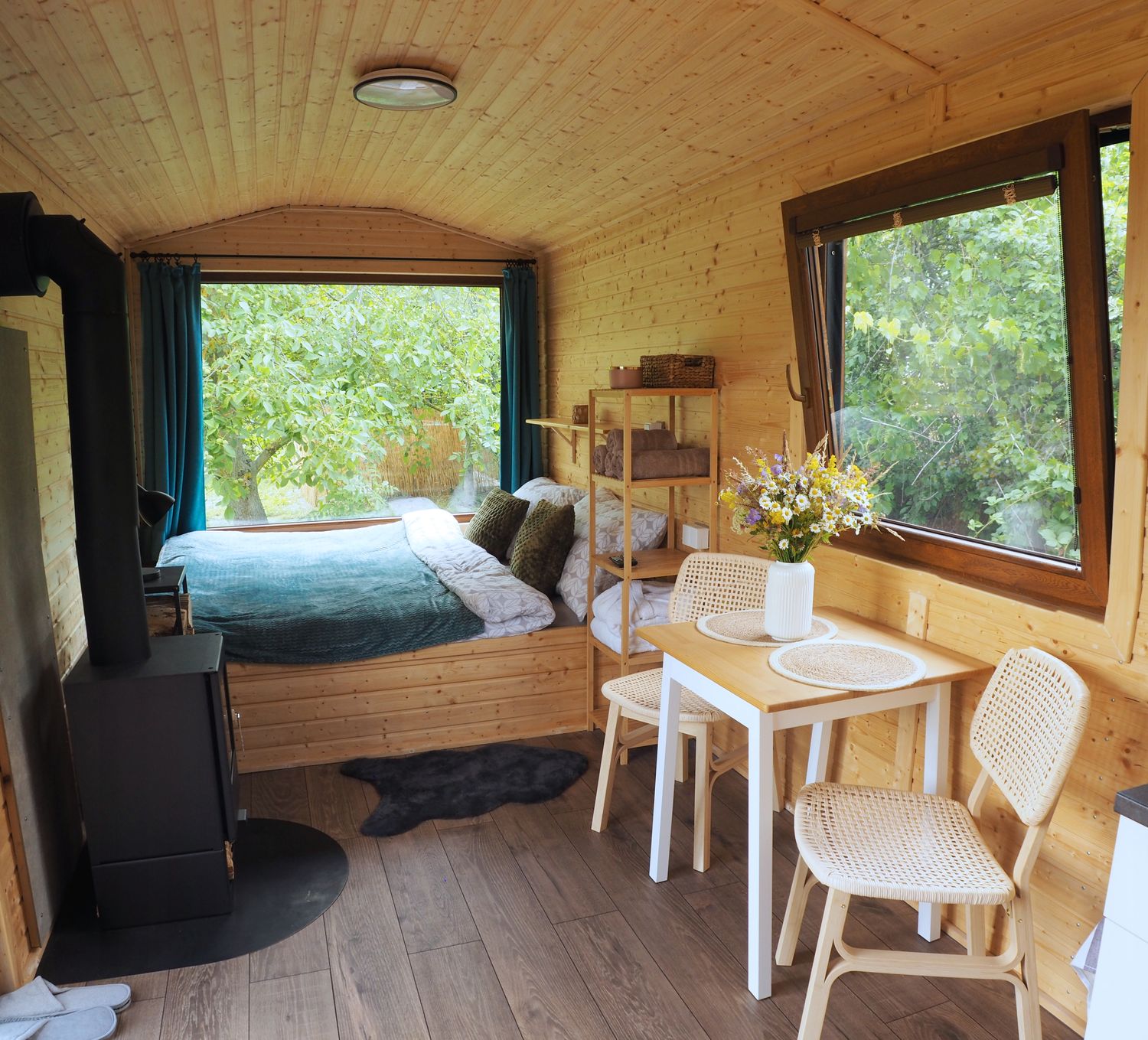 Glamping Tři oříšky ložnice