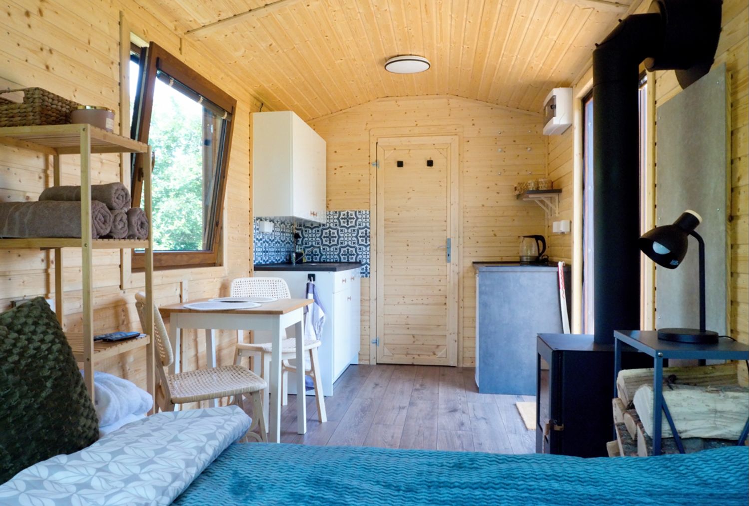 Glamping Tři oříšky interiér