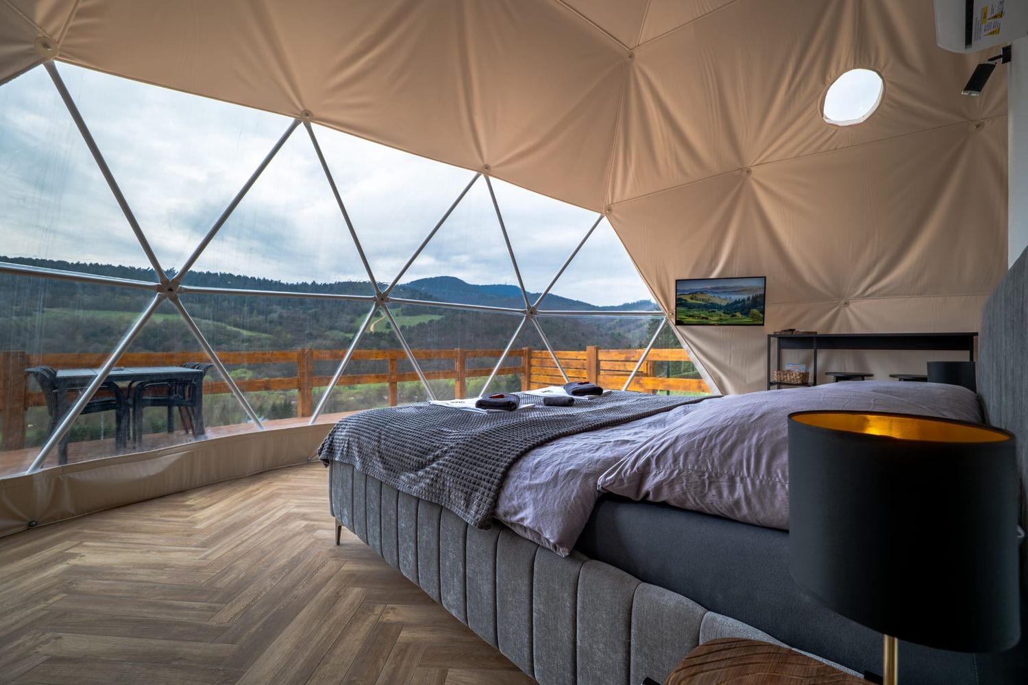 Glamping pod Hradom 15
