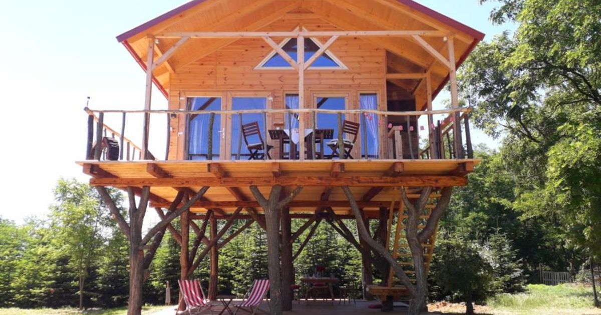 Treehouse Chalet v maďarské vesničce